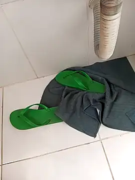 lobomisterioso13 online show from December 2024 10:50:02 AM