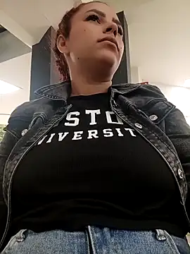 Mommy-Hot online show from December 2025 02:13:02 PM