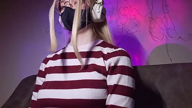 DanaWard online show from February 2026 09:46:02 PM