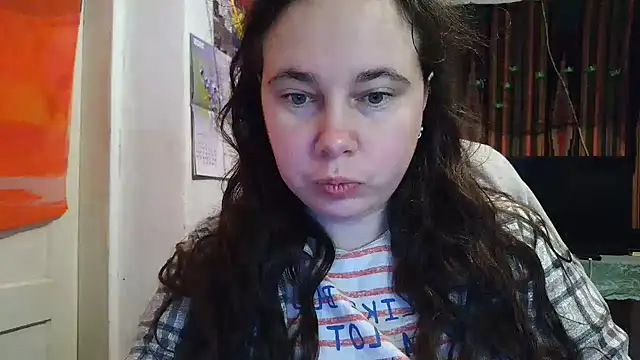 Cora Maro online show from November 2025 11:29:01 PM