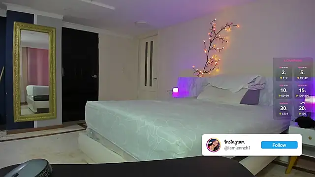 charolbruce 1 online show from December 2025 12:36:02 PM