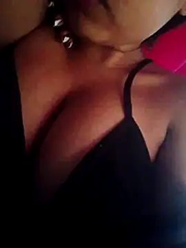 DakotaHoland online show from November 2025 03:21:01 PM