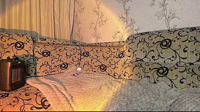 insanely-sweet online show from January 2025 08:21:01 PM