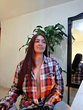 emmily d online show from January 2025 06:18:01 PM