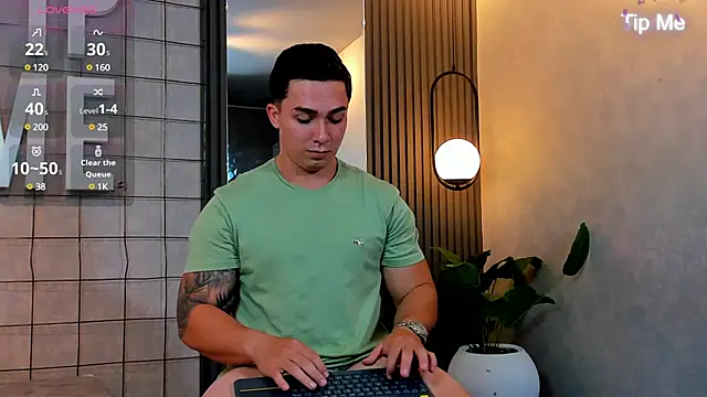 Ryan Hunt online show from January 2025 01:18:01 AM