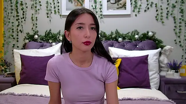 NicoleLimp online show from December 2024 02:43:02 AM