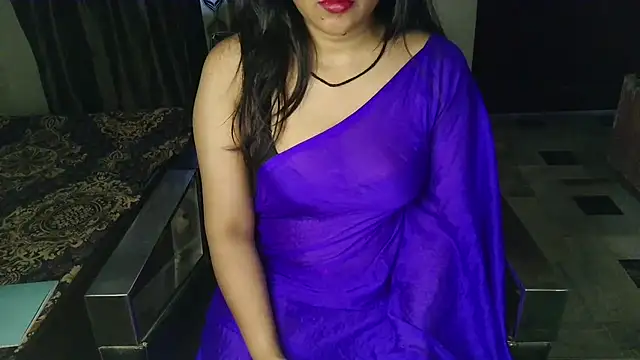 Snapshot of aarushi_sharmaa chatting on May 2026 01:58:02 AM aarushi sharmaa online show from May 2026 01:58:02 AM