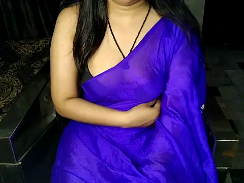 Snapshot of aarushi_sharmaa chatting on May 2026 04:24:01 PM aarushi sharmaa online show from May 2026 04:24:01 PM