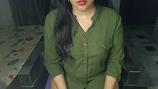 Snapshot of aarushi_sharmaa chatting on July 2026 01:19:01 PM aarushi sharmaa online show from July 2026 01:19:01 PM