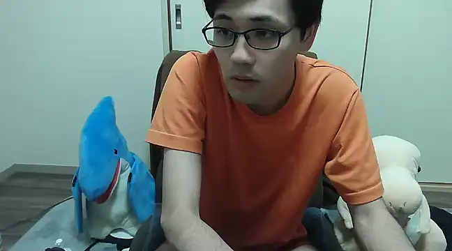 ryusei18570 online show from December 2024 04:25:01 PM