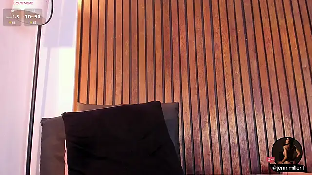 Jennmiiller  online show from March 2025 03:07:02 PM