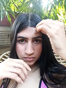 Snapshot of Julix_A chatting on February 2025 08:33:02 PM Julix A online show from February 2025 08:33:02 PM