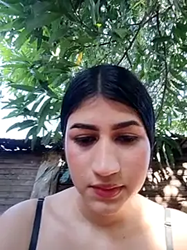 Snapshot of Julix_A chatting on September 2025 08:42:01 PM Julix A online show from September 2025 08:42:01 PM