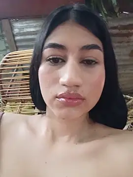 Snapshot of Julix_A chatting on June 2026 06:32:01 PM Julix A online show from June 2026 06:32:01 PM