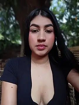 Snapshot of Julix_A chatting on July 2026 07:05:02 PM Julix A online show from July 2026 07:05:02 PM