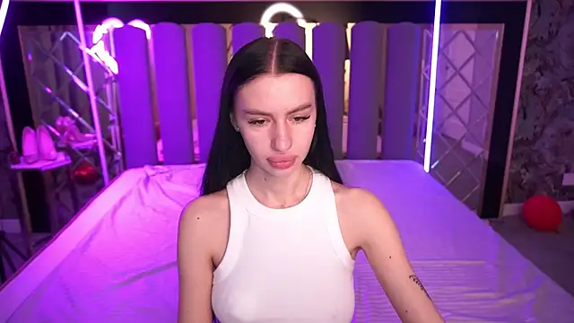 Snow WhiteeeX online show from March 2026 05:41:02 AM