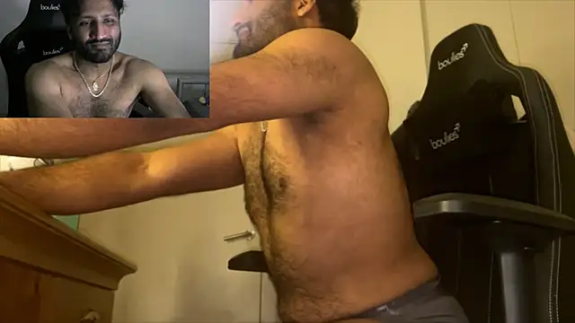 Snapshot of shadthebiguy chatting on February 2025 11:26:02 PM shadthebiguy online show from February 2025 11:26:02 PM