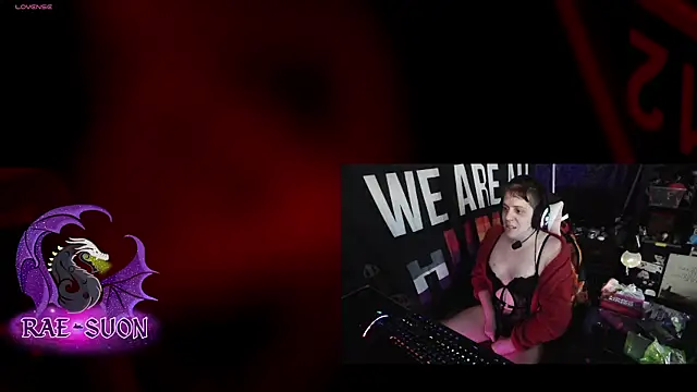 Rae-Suon online show from November 2025 03:18:02 AM