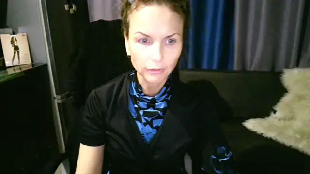 Snapshot of Elizabe_th chatting on October 2025 05:46:02 PM Elizabe th online show from October 2025 05:46:02 PM
