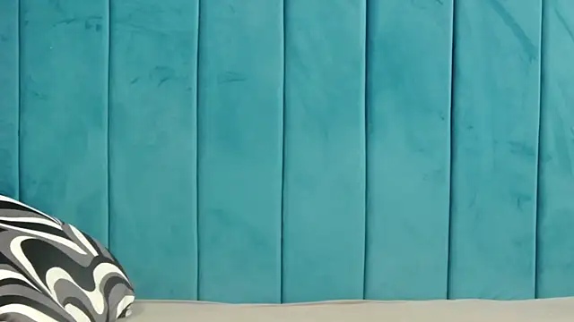 MelanieBrownn online show from January 2025 02:19:01 AM