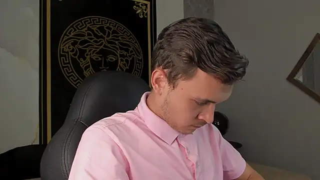 Desmon Clark online show from January 2025 08:48:01 PM