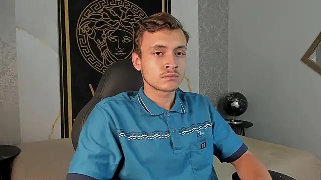 Desmon Clark online show from January 2025 06:03:01 AM