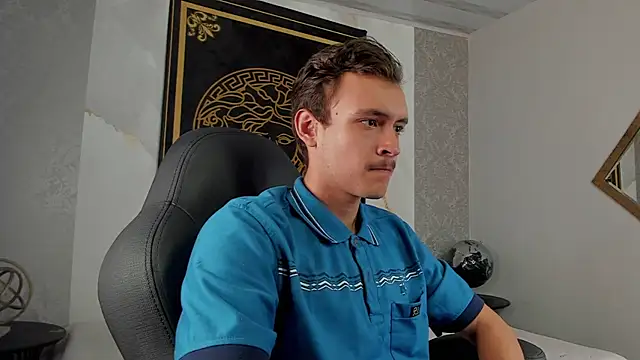 Desmon Clark online show from February 2025 09:54:01 PM