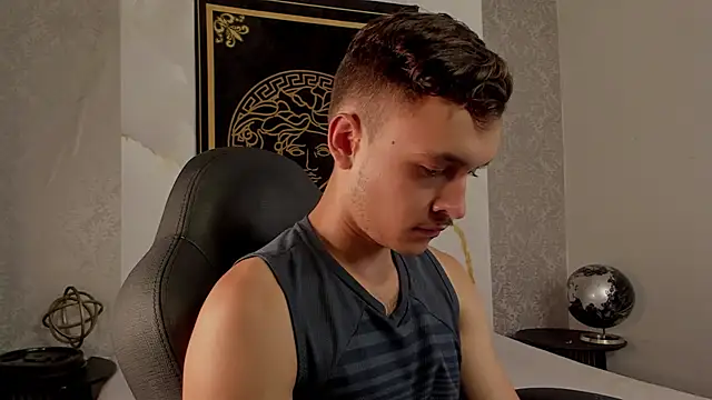 Desmon Clark online show from February 2025 07:34:02 AM