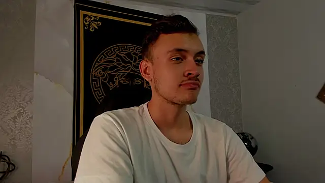 Desmon Clark online show from March 2025 02:41:01 AM