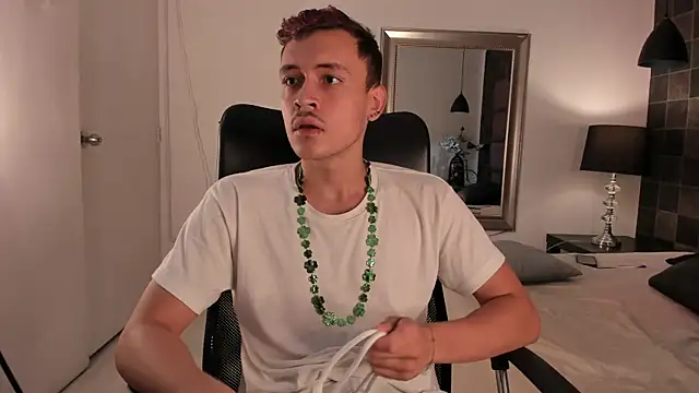 Desmon Clark online show from March 2025 12:16:02 AM