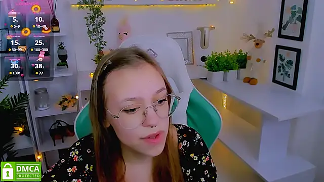 LayriantaVee online show from February 2025 10:04:01 AM