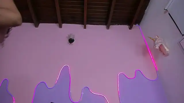 Mingie Rouse online show from March 2026 03:00:02 AM