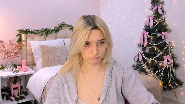 Snapshot of tendermeow chatting on December 2024 01:22:02 PM tendermeow online show from December 2024 01:22:02 PM