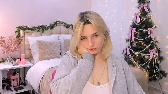 Snapshot of tendermeow chatting on December 2024 04:25:01 PM tendermeow online show from December 2024 04:25:01 PM