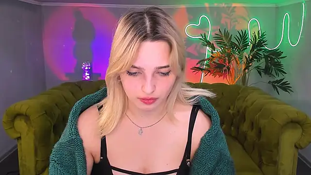 Snapshot of tendermeow chatting on February 2025 01:33:01 PM tendermeow online show from February 2025 01:33:01 PM