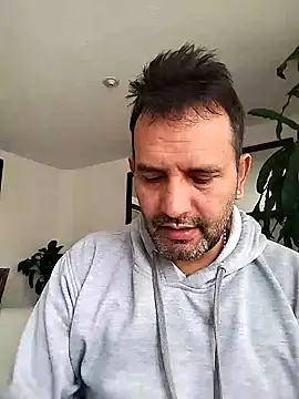 RogueTraveler online show from February 2025 02:55:02 PM