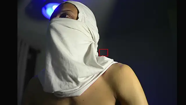 villanocat online show from November 2025 04:00:01 AM