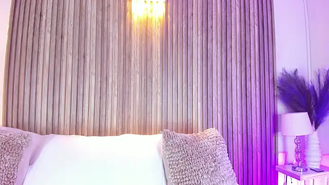 Snapshot of HannaPaola chatting on June 2026 10:36:01 PM HannaPaola online show from June 2026 10:36:01 PM