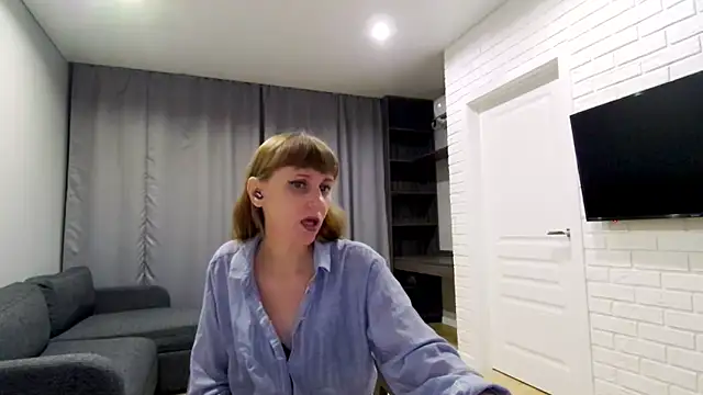 Daniella Lorente online show from October 2025 10:50:01 PM