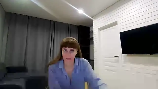 Snapshot of Daniella_Lorente chatting on May 2026 09:42:02 PM Daniella Lorente online show from May 2026 09:42:02 PM