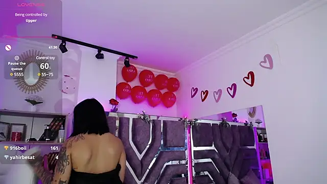 AliceWalker 11 online show from February 2025 02:47:02 AM