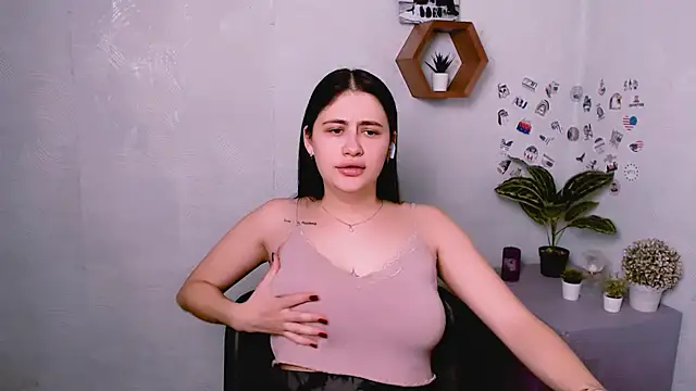 AliceSexyyy  online show from September 2025 06:20:01 PM