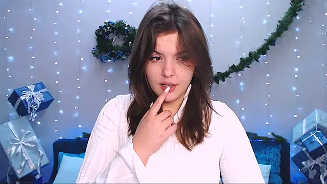 Snapshot of showmeparadise chatting on December 2024 06:15:02 AM showmeparadise online show from December 2024 06:15:02 AM