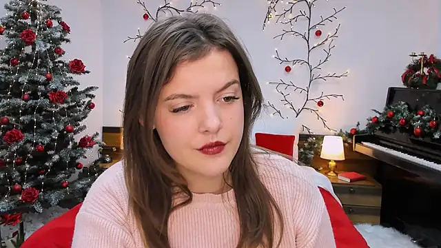 Snapshot of showmeparadise chatting on December 2024 09:14:02 AM showmeparadise online show from December 2024 09:14:02 AM