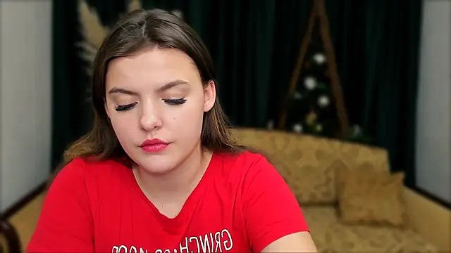 Snapshot of showmeparadise chatting on January 2025 05:26:02 PM showmeparadise online show from January 2025 05:26:02 PM