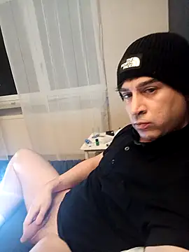 ElyasMatt online show from November 2025 05:01:02 PM