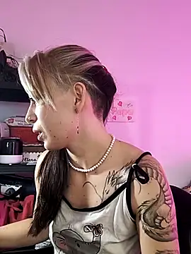 Tefannyy  online show from March 2026 03:38:01 PM