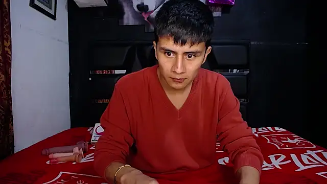 Snapshot of The__Rodriguez chatting on January 2025 01:28:02 AM The  Rodriguez online show from January 2025 01:28:02 AM