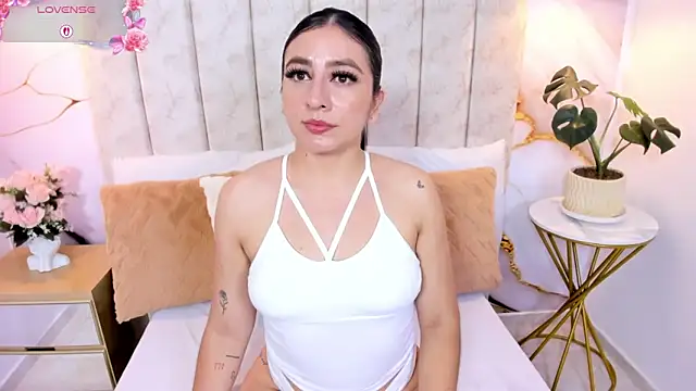 LauraSmith-01 online show from March 2026 08:12:01 PM