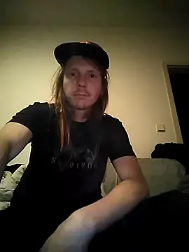 Vlastislav23 online show from December 2025 07:54:02 PM